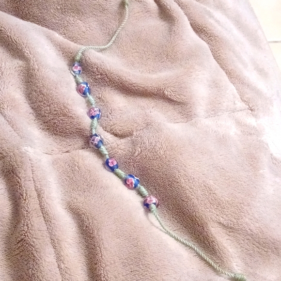 Handmade Bracelet with florar detail - Picture 1 of 2